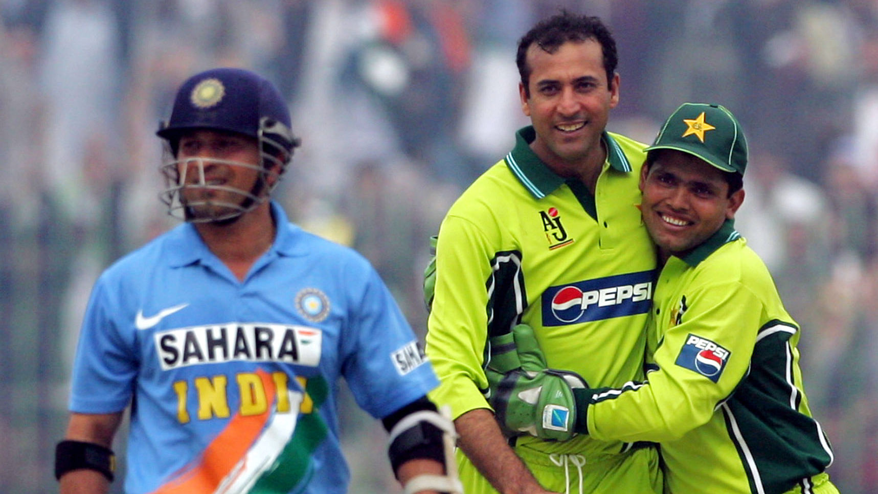 Arshad Khan rejoices after taking the wicket of Sachin Tendulkar in Peshawar, 2006. (Photo: Reuters)
