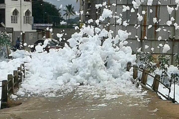  Thanks to pollution, a Bengaluru lake gives you a free but yucky car wash and this is the third time this year.