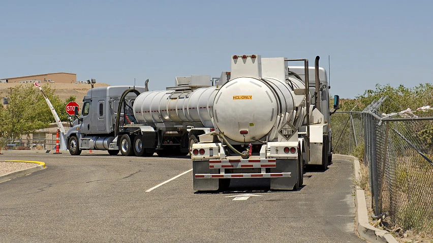 The vehicle carrying 24,000 litres of furnace oil hit an iron post at Nazarathpet. Representational image only. 