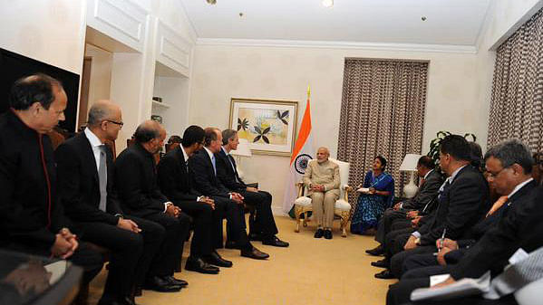 Narendra Modi meeting the tech giants. (Photo: <a href="https://twitter.com/narendramodi/status/648000715072274432">Twitter</a>)