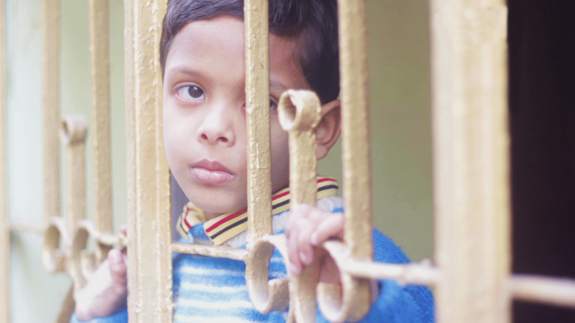 A still from the Bengali film, <i>Shunyo Je Kol</i> (The Empty Lap).