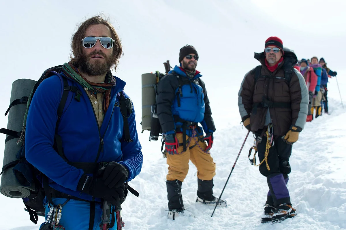 There is a sense of foreboding as we are constantly reminded of how hostile nature is. (Photo: <a href="https://www.facebook.com/EverestMovie/photos/pb.203897209788040.-2207520000.1442476710./437801616397597/?type=3&theater">Facebook/Everest</a>)