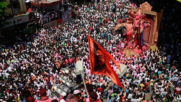The Thane pandals will ensure that they avoid the use of speakers, loud music, firecrackers and microphones.