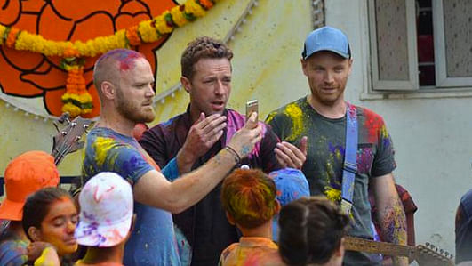 Coldplay is shooting a music video in Mumbai ( Photo: Twitter/<a href="https://twitter.com/TBReporter/status/641916959777517568">@TBReporter</a>)