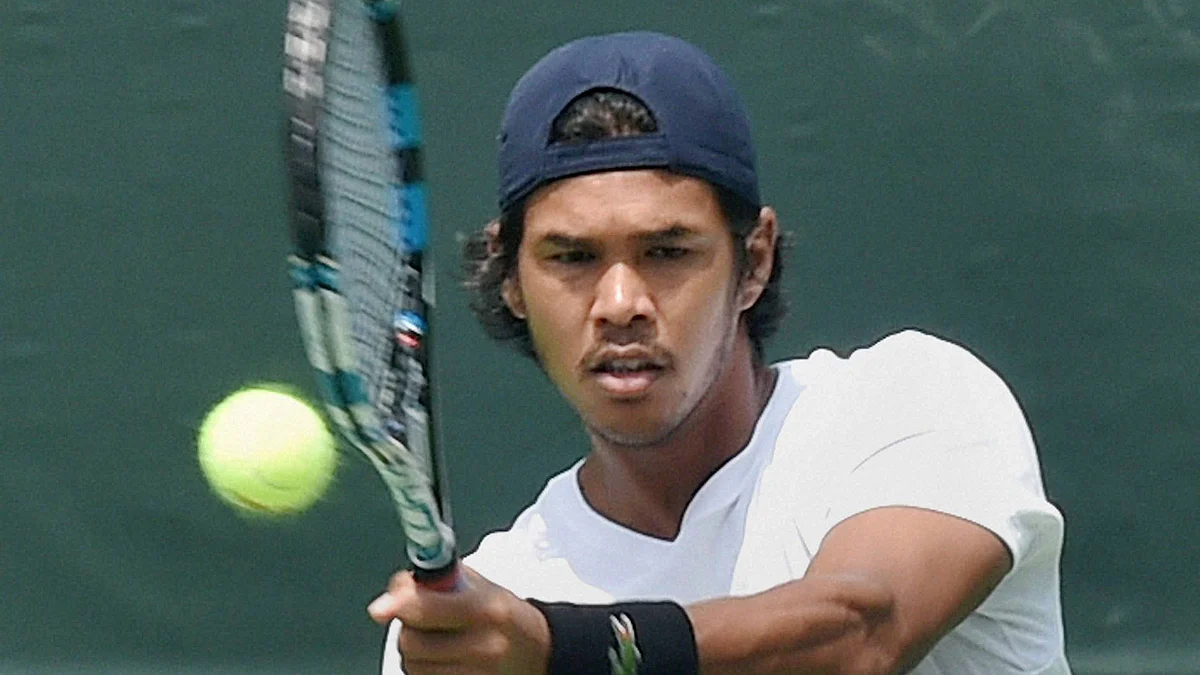 Somdev Devvarman during a practice session at the Delhi Lawn Tennis Association Courts in New Delhi on Tuesday. (Photo: PTI)