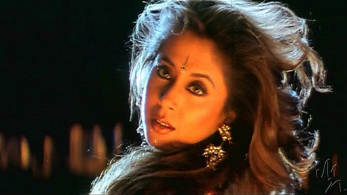 Urmila Matondkar in a scene from RGV’s<i> Rangeela</i>