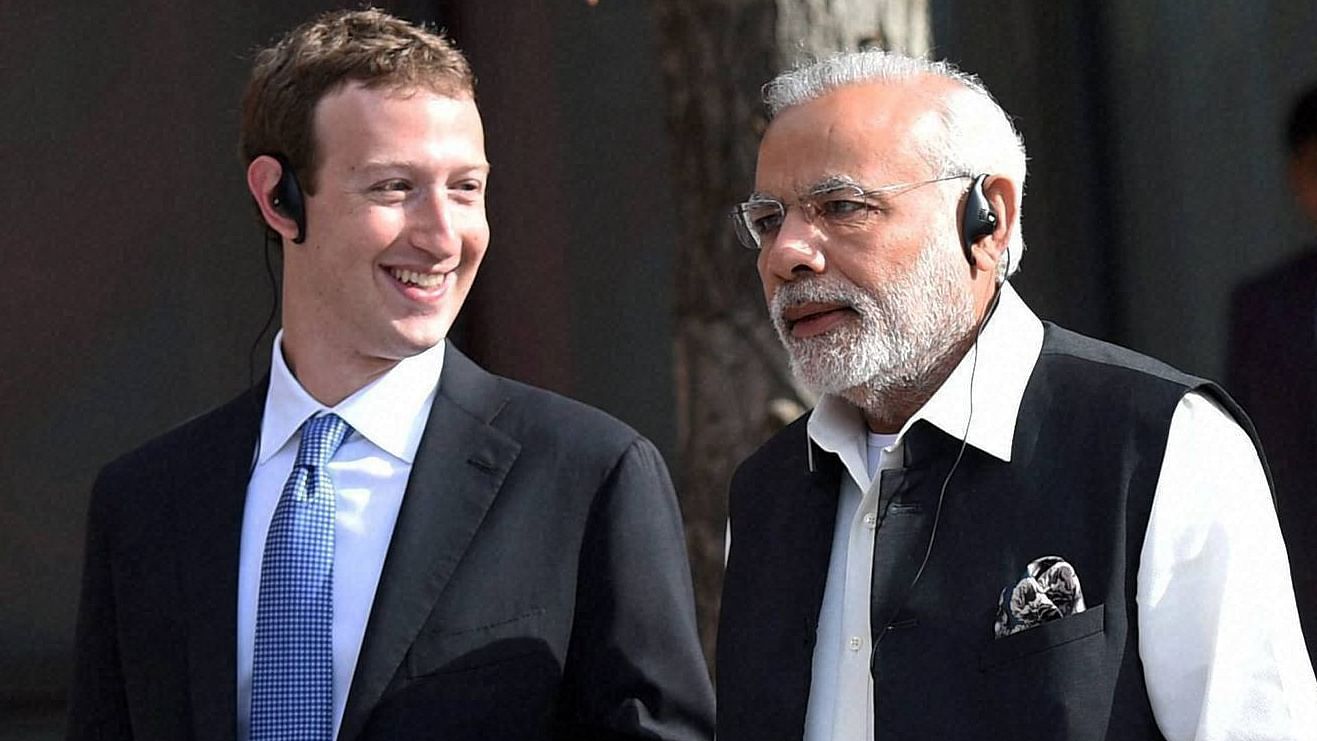  Prime Minister Narendra Modi with Facebook CEO Mark Zuckerberg at the Facebook headquarters in California.&nbsp;