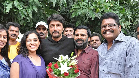 Kiccha Sudeep Celebrates His Birthday On Location