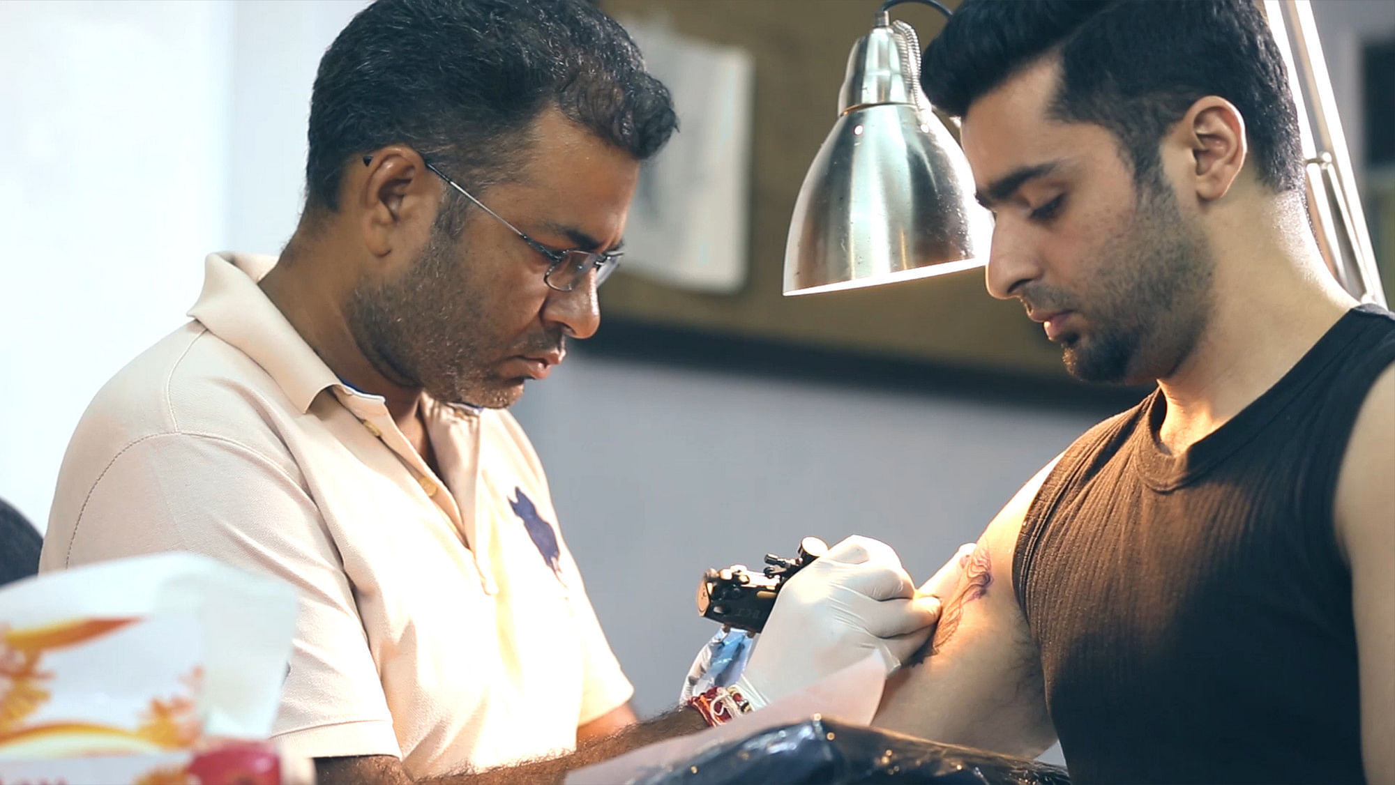 Manjeet Tattooz Guinness World Records Tattoo artist, Khanda, emblem, logo,  world png | PNGWing