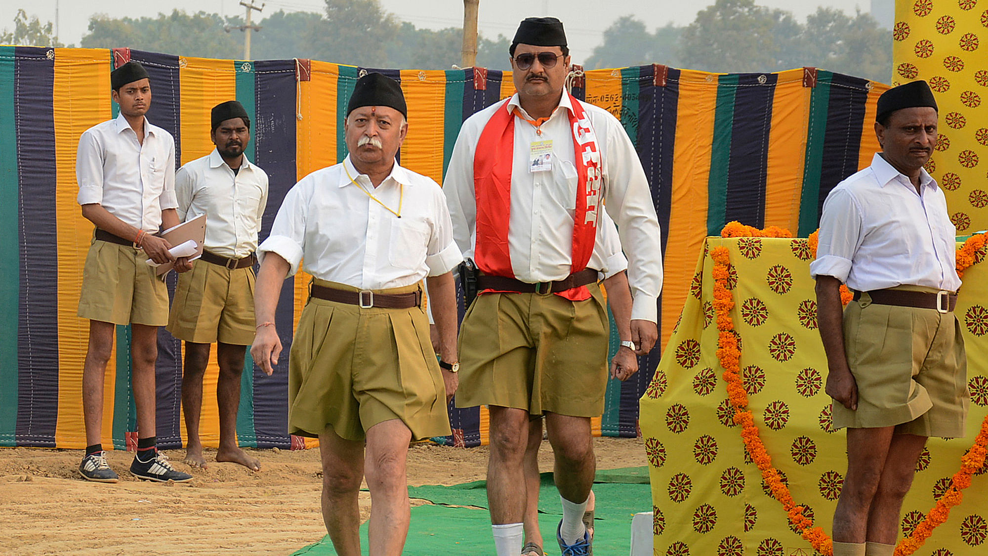 They charge. Rashtriya Swayamsevak Sangh. Brijesh Singh. RSS Индия. Mohan Meakin.