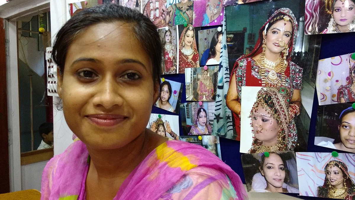 Anu, 23, says the Mahagatbandhan spoilt the chances of her voting for Nitish. (Photo: <b>The Quint</b>)