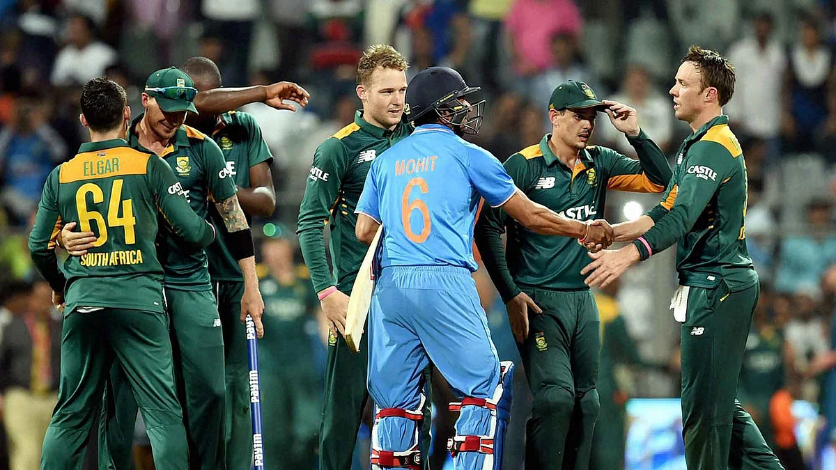South African players celebrate the victory against India in the final ODI. (Photo: PTI)