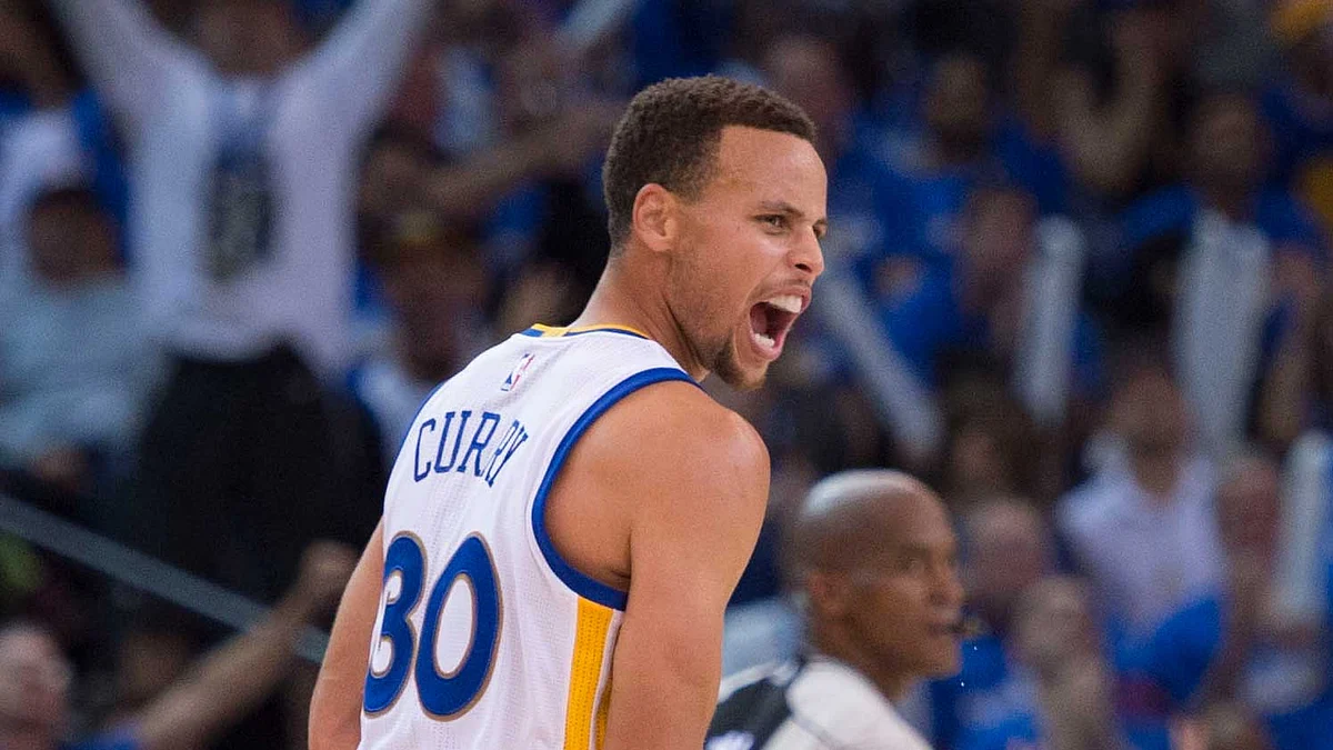 Golden State Warriors guard Stephen Curry (30) celebrates during the third quarter against the New Orleans Pelicans at Oracle Arena. (Photo: Reuters)