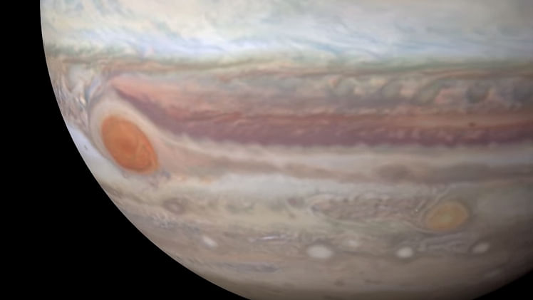 Jupiter’s ‘Great Red Spot’ is shrinking mysteriously. (Courtesy: YouTube <a href="https://www.youtube.com/watch?v=3afEX8a2jPg&amp;feature=youtu.be">screengrab</a>)