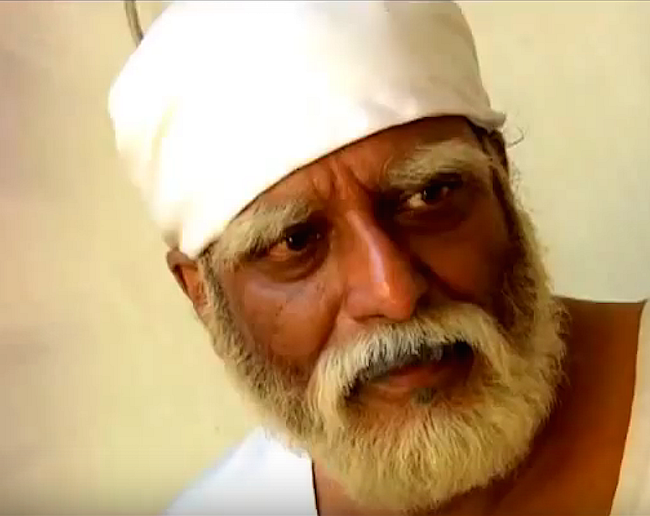 Milind Gunaji tried his luck at playing Sai Baba on-screen. (Photo: <a href="https://www.youtube.com/watch?v=xE9Ck088Dmw">Jai Maharashtra News</a>)