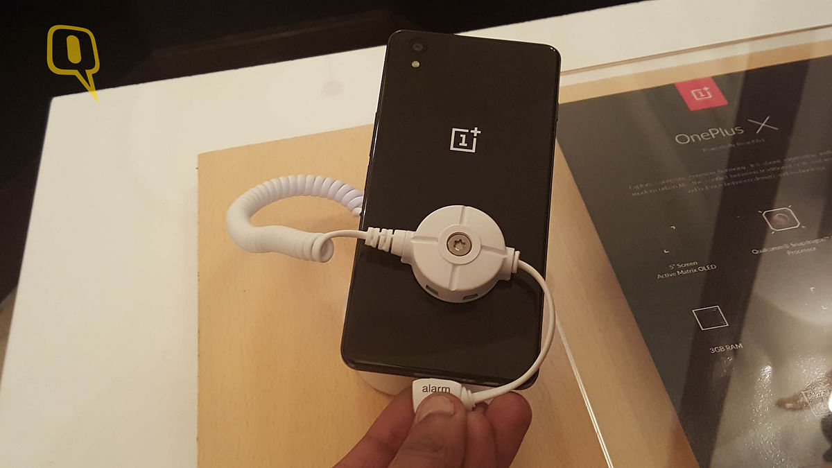 The latest OnePlus device comes in a smaller size but adding storage is now possible.