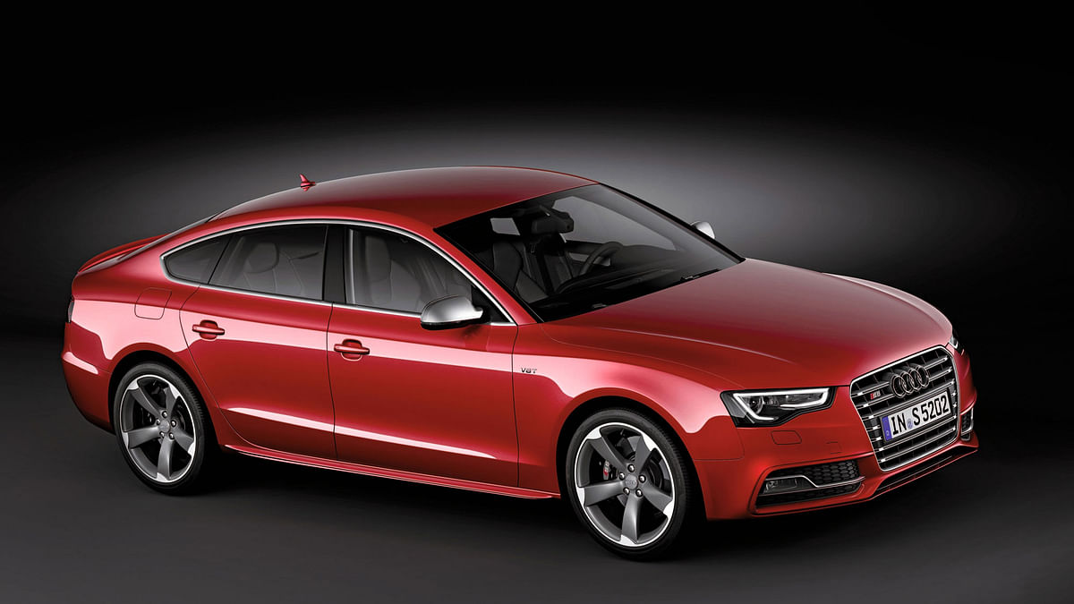 Audi launches the powerful and luxurious S5 Sportback in India.