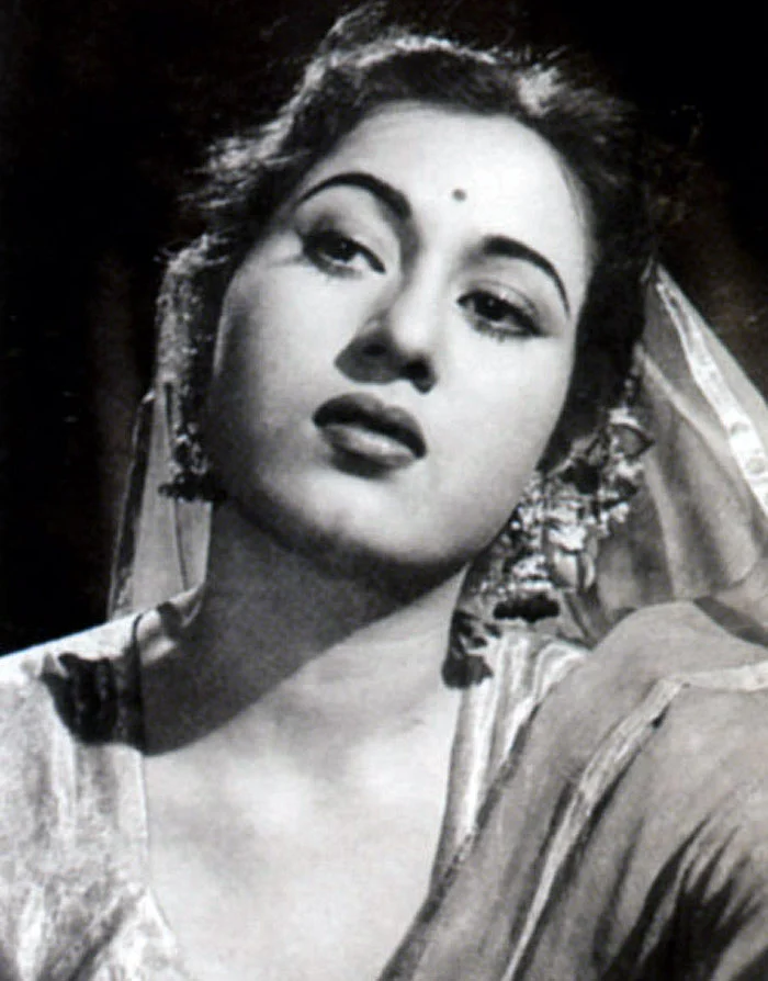 Madhubala in the film Dhaake ki Malmal. (Photo Courtesy: Khalid Mohamed’s Collection)