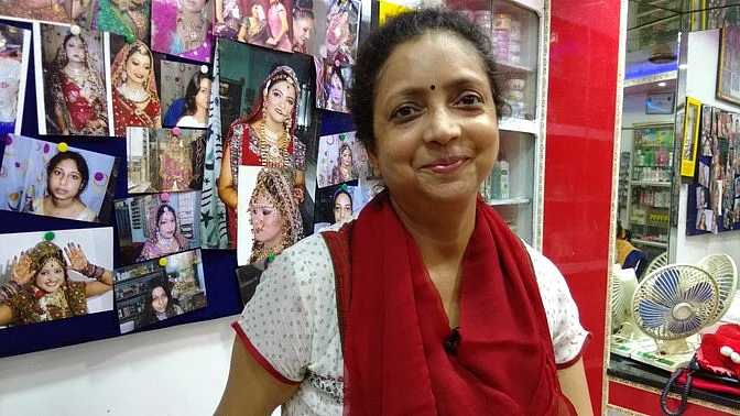58-year-old Madhulika Singh rules the Mahagatbandhan out despite Nitish being her first choice for Chief Minister because she does not want Lalu back. (Photo: <b>The Quint</b>)