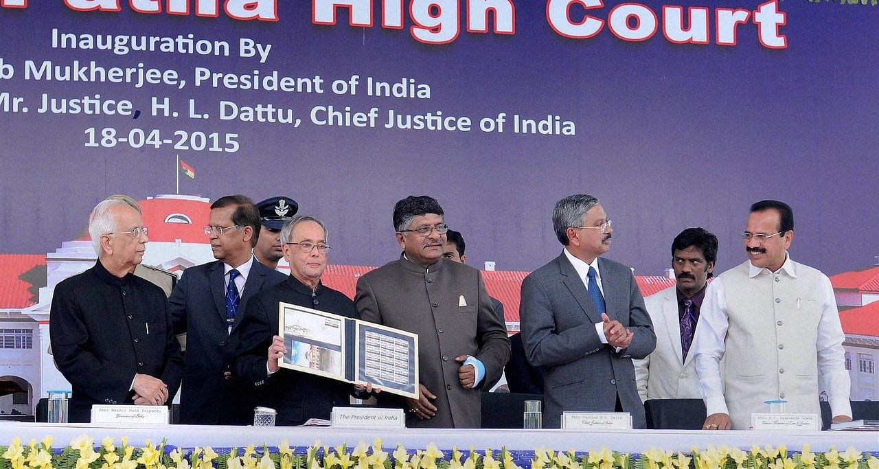 File image of Chief Justice of India HL Dattu (second from right) at the Patna High Court centenary celebrations. (Photo: PTI)<a href="http://www.thequint.com/section/India"></a>