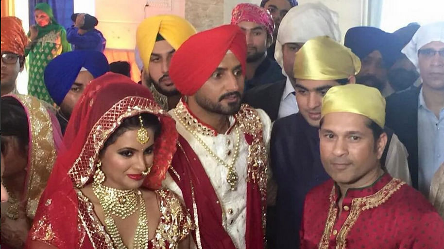 The wedding-ready couple, Harbhajan Singh, Geeta Basra and the special guest, Sachin Tendulkar (Photo courtesy: twitter/AbiraDhar)