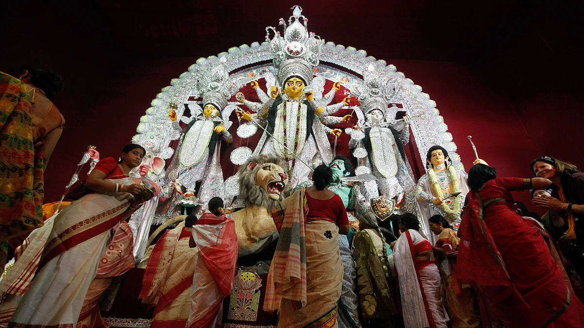On these beautiful five days of autumn every Bengali can think and speak to little else. (Photo: Reuters)