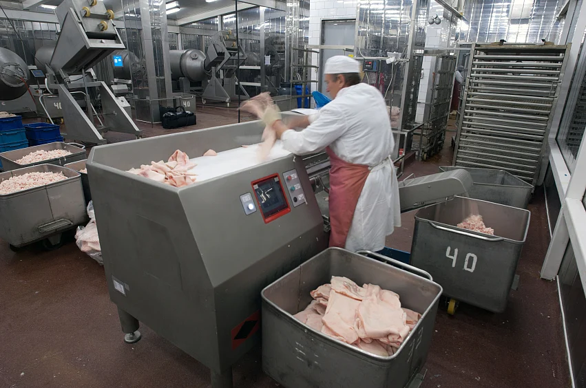 Meat grinder production machine in a food factory. (Photo: iStockphoto)