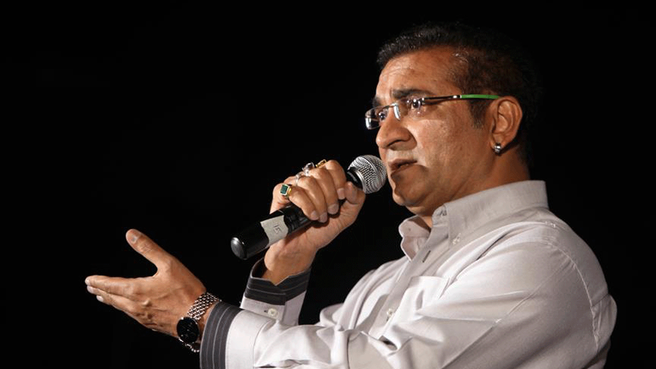 Singer Abhijeet Bhattacharya allegedly used foul words in his conversation with a woman over the phone.