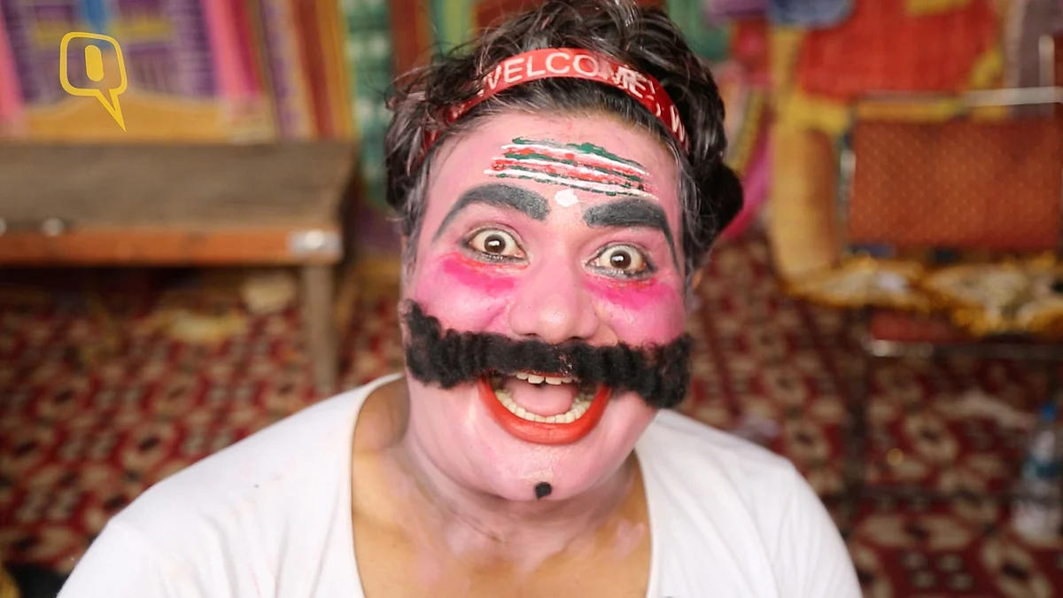 Manoj Sharma mimics the roaring laughter of Ravana with ease.