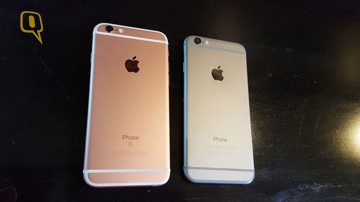 (Left) iPhone 6s, Rose Gold. (Right) Space Grey iPhone 6. (Photo: The Quint)