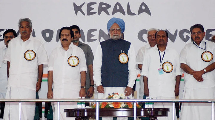 Image of the Congress-led government in Kerala has taken a hit due to allegations of corruption against its Finance Minister, KM Mani. (Photo courtesy: <a href="https://www.facebook.com/udf2011/photos/pb.135503219853044.-2207520000.1446905861./136208183115881/?type=3&theater">Facebook</a>)