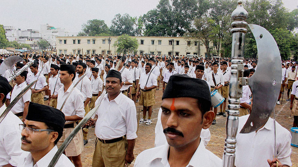 Historian Irfan Habib Compares RSS to IS, Faces Criticism