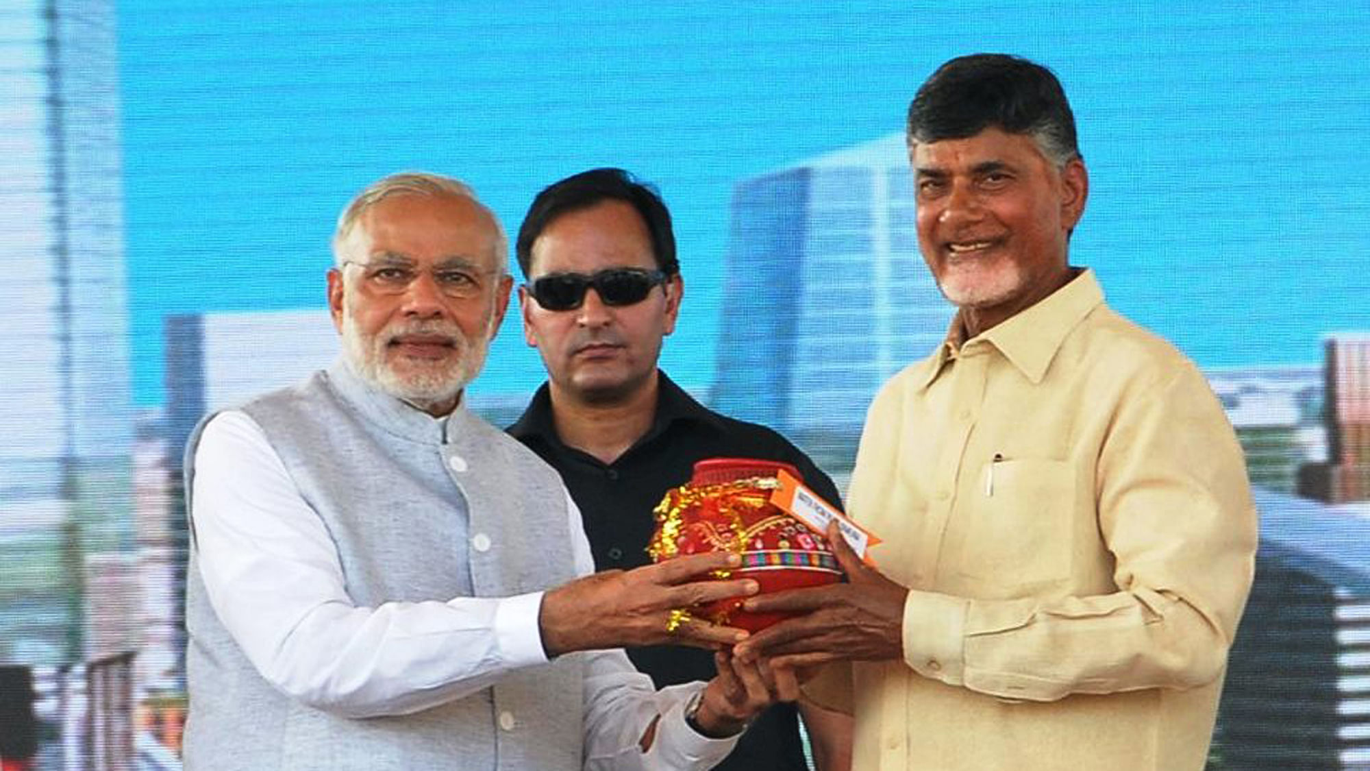 Prime Minister Narendra Modi and Andhra Pradesh CM Naidu at the foundation ceremony for Amaravati.&nbsp;
