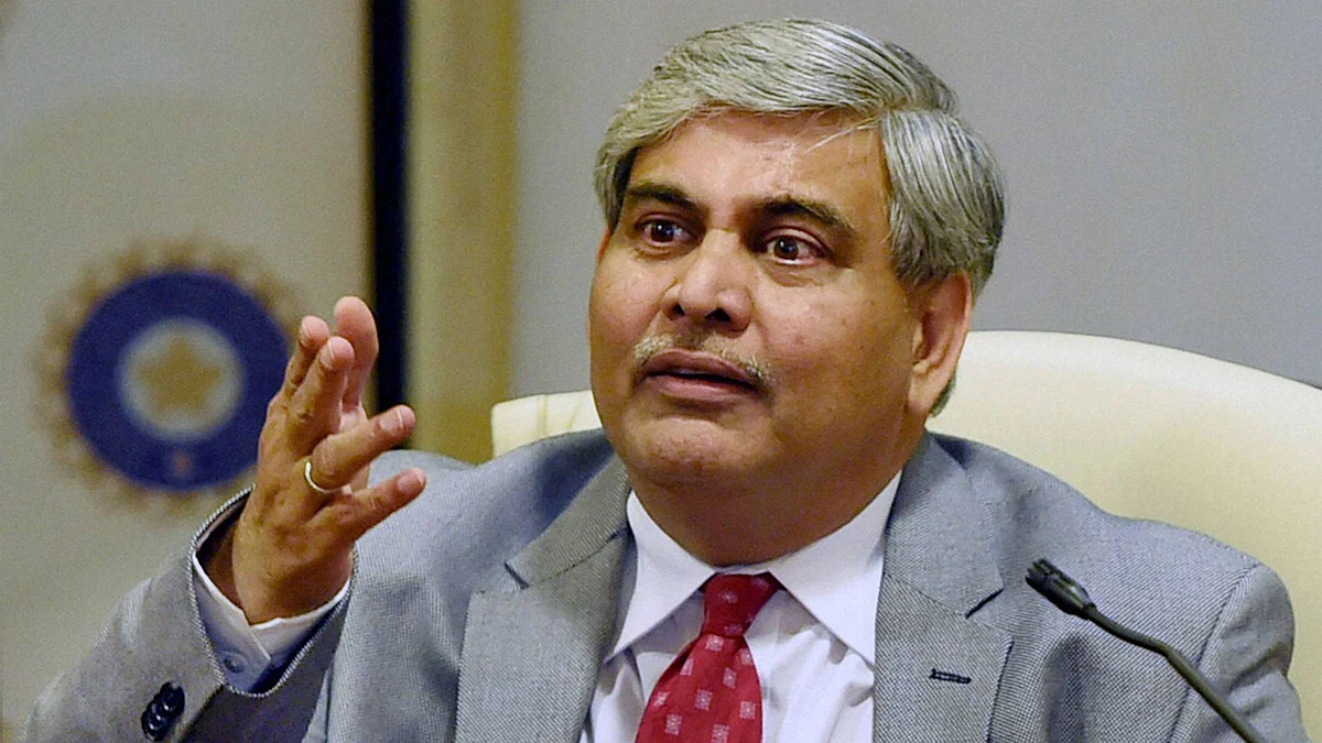 BCCI president Shashank Manohar and PCB chairman Shaharyar Khan met at the ICC headquarters on Sunday. (Photo: AP)