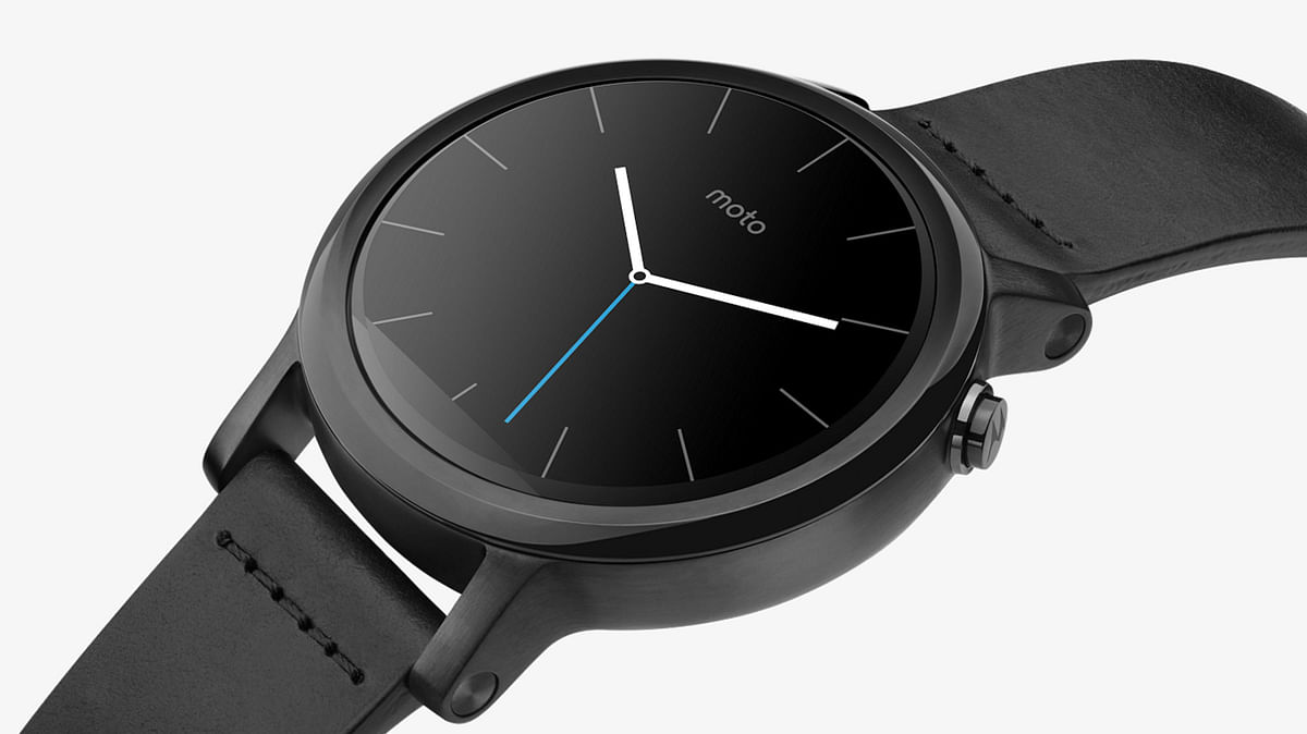 Apple Watch will have a competitor after Dec 1 as Motorola plans to launch Moto 360 2nd Gen in India. 