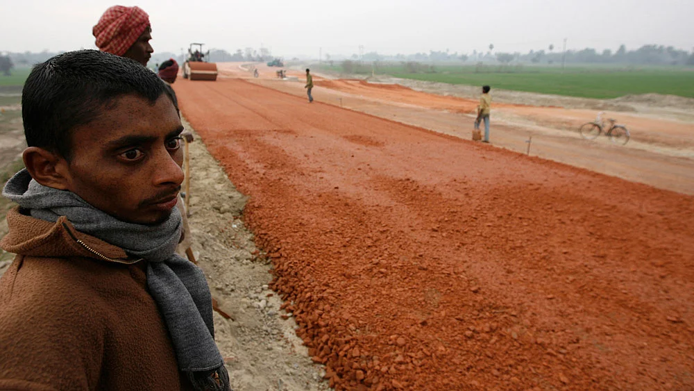 Labourers at a road construction site in Bihar. (File photo: Reuters)