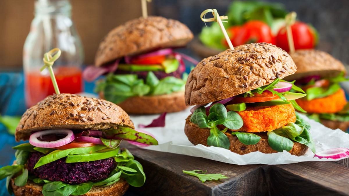 Would you believe these gorgeous burgers are vegan?&nbsp;
