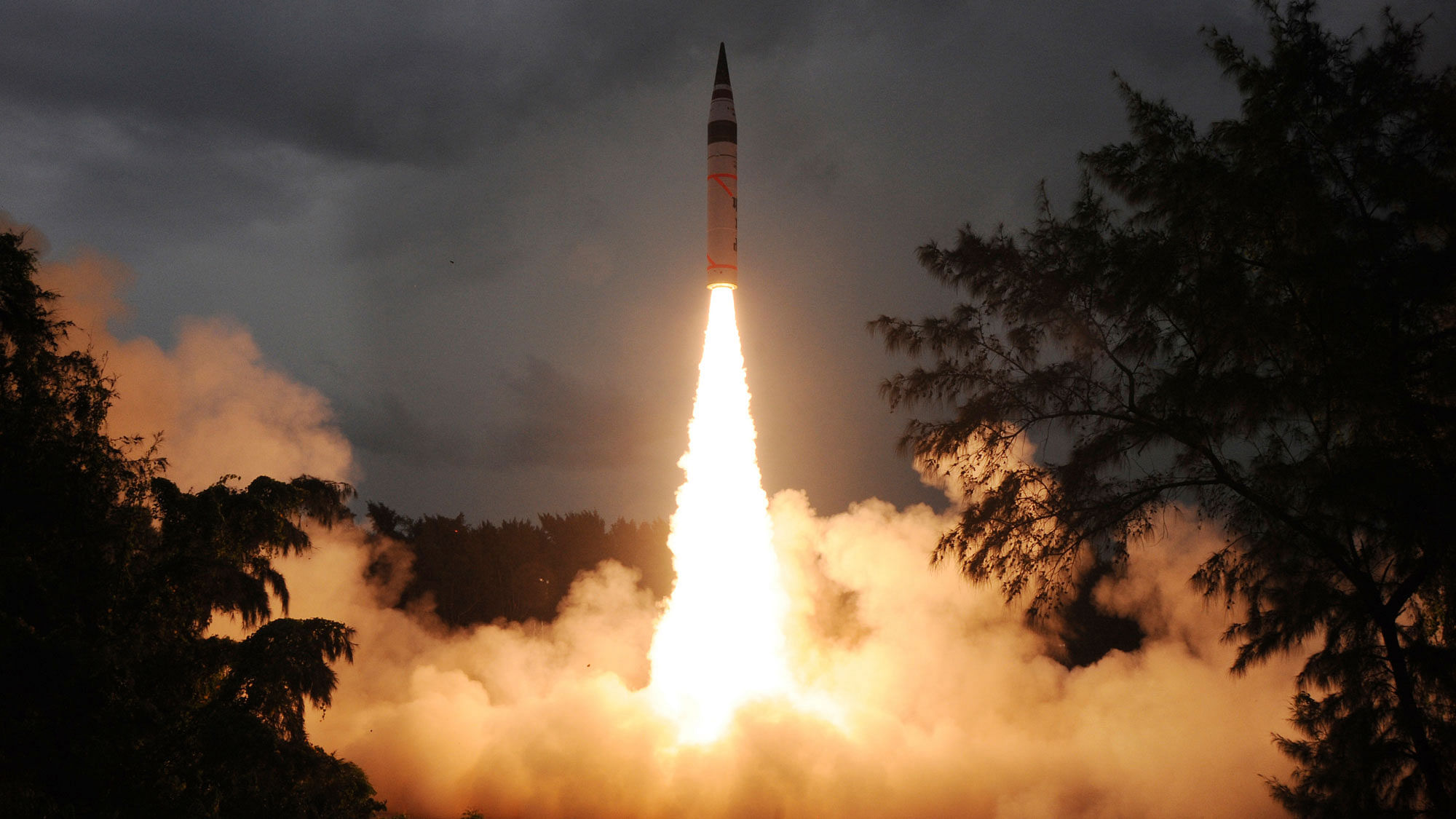 A surface-to-surface Agni-V missile is launched from the Wheeler Island in Odisha (Photo: Reuters)