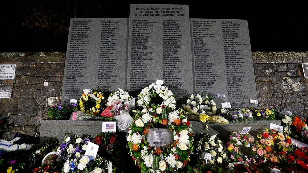 Wreaths are laid at a memorial event on the 25th anniversary of the bombing of Pan Am flight 103, in the Dryfesdale Cemetery, in Lockerbie, Scotland December 21, 2013. (Photo: Reuters)