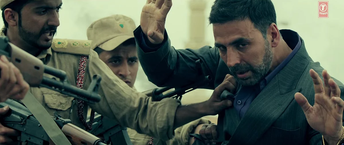 Akshay Kumar gets arrested in a scene from the trailer of <i>Airlift</i> (Photo: YouTube/T-Series)