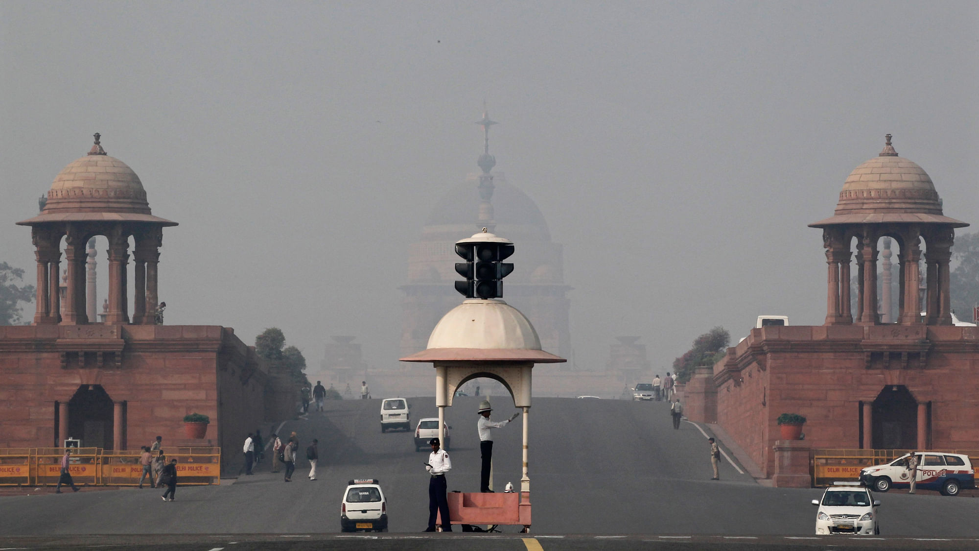 Камера индия. Нью Дели климат. Ветра в New Delhi. Нью Дели облачно. Погода в Нью Дели.