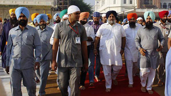 Akali Dal’s  rally on Guru Tegh Bahadur’s martyrdom day marked the launch of its  poll campaign, writes Vipin Pubby.