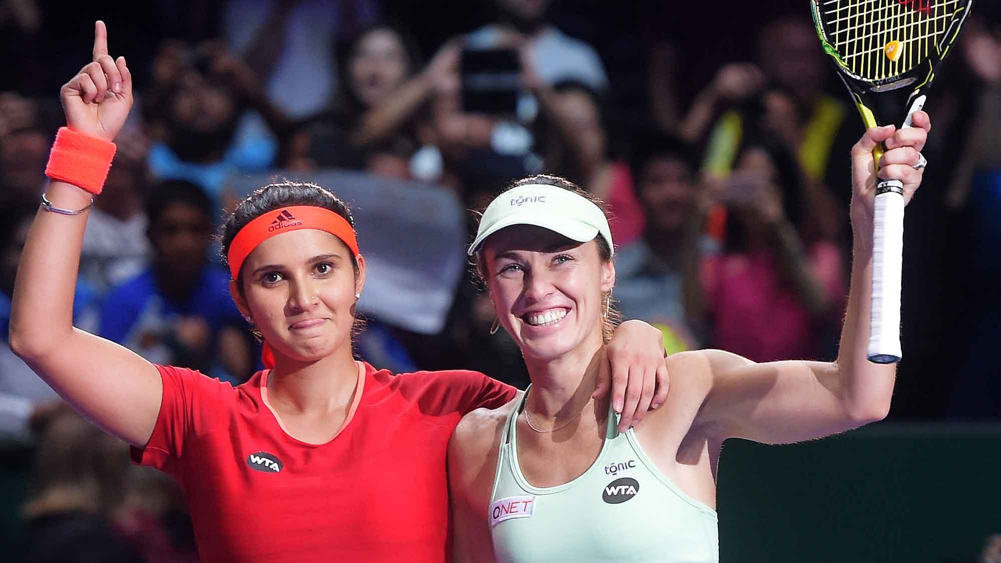 Sania and Martina are now unbeaten in 22 matches, stretching back six tournaments. (Photo: AP)