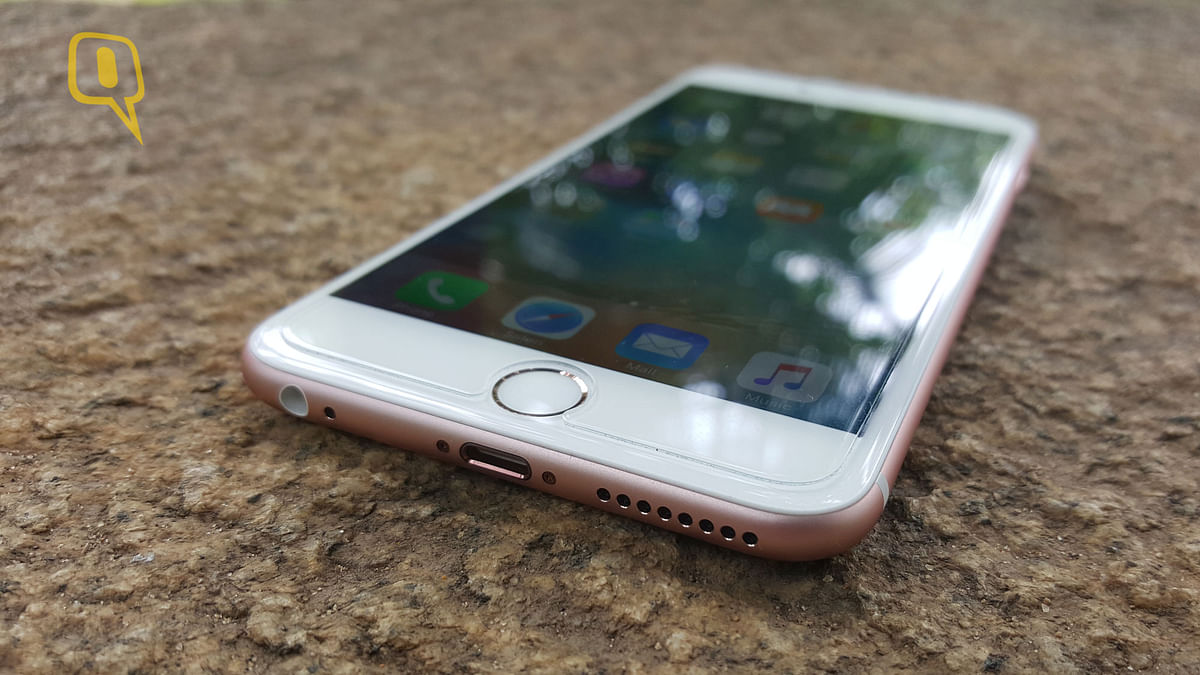 Apple gives you the best way to burn your money in 2015 with the iPhone 6s Plus. 
