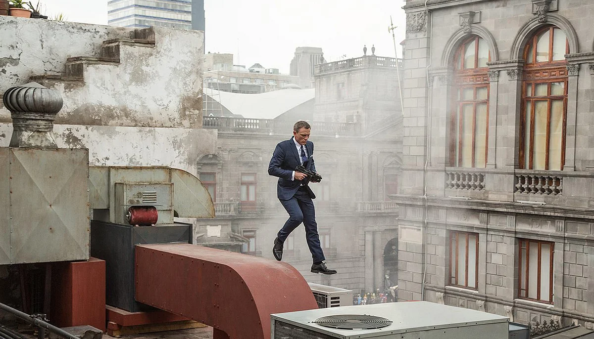 Daniel Craig as James Bond (Photo: <a href="https://www.facebook.com/SpectreMovie/photos/pb.409815059172257.-2207520000.1447991281./482603261893436/?type=3&theater">Spectre’s facebook page</a>)