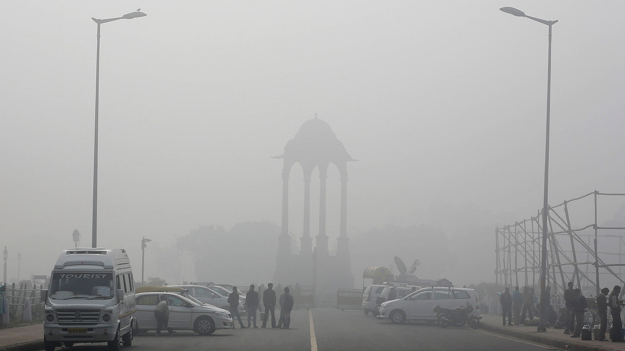 File picture of smog in Delhi. Image used for representational purpose.&nbsp;