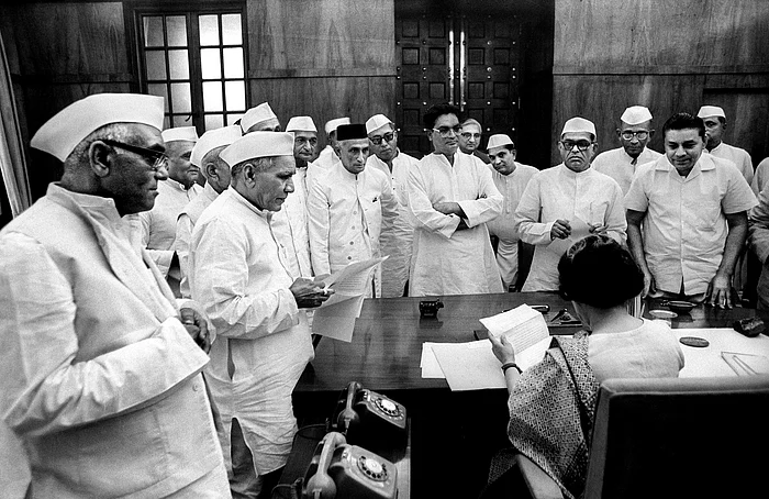 Raghu Rai on the Story Behind His Five Most Iconic Photographs