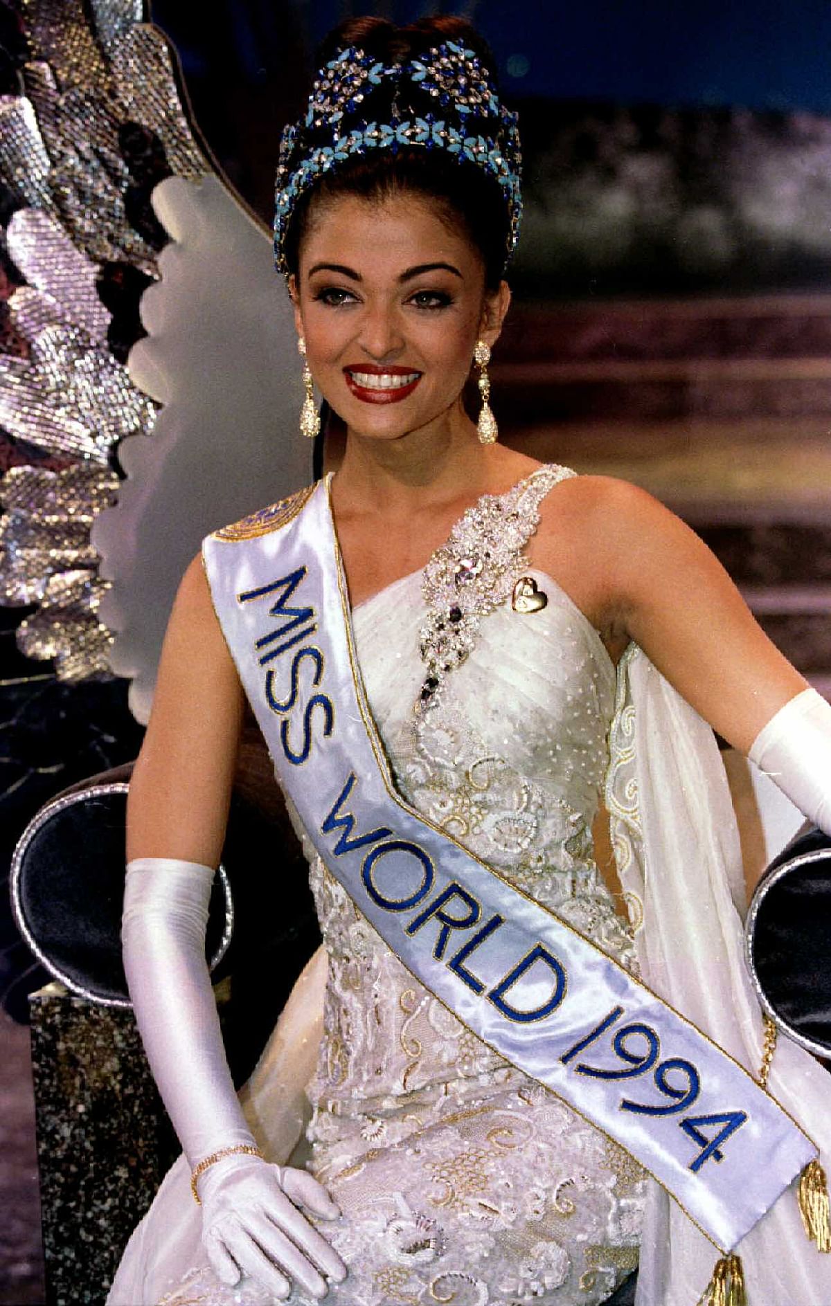 Industry big wigs reminisce Aishwarya Rai’s big win at the 44th Miss World pageant, and her journey since.