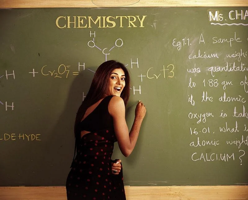 What’s wrong with a student-teacher relationship? (Photo: Sushmita Sen in a scene from <i>Main Hoon Na</i>)