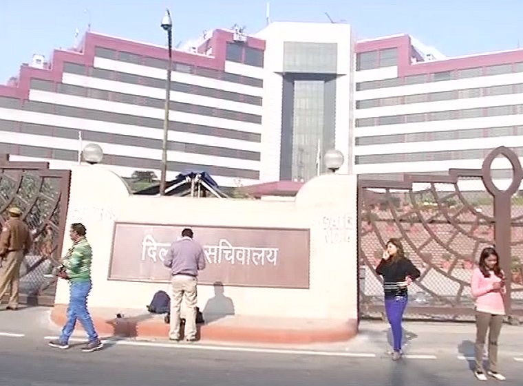 Scene outside the Delhi Secretariat. (Photo: ANI)